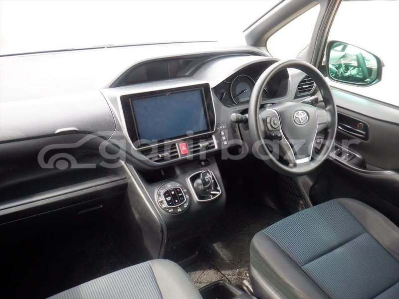 Big with watermark toyota voxy dhaka dhaka 46616