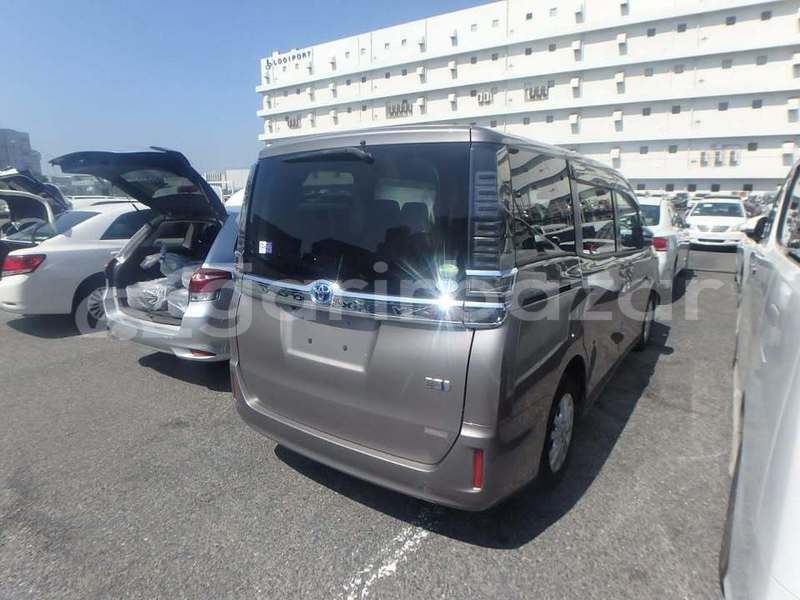 Big with watermark toyota voxy dhaka dhaka 46616