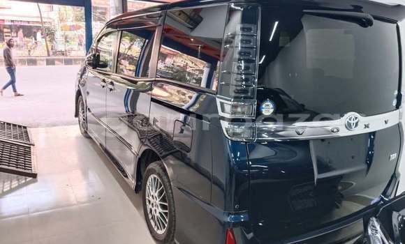 কেনা ব্যবহৃত Toyota Voxy Black গাড়ী মধ্যে ঢাকা মধ্যে Dhaka কেনা ব্যবহৃত Toyota Voxy Black গাড়ী মধ্যে ঢাকা মধ্যে Dhaka