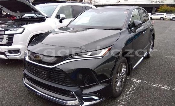Buy Used 2020 Toyota Harrier in Dhaka, Dhaka Buy Used 2020 Toyota Harrier in Dhaka, Dhaka