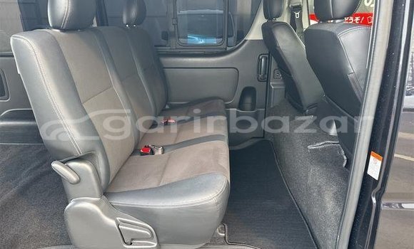 Buy Used 2019 Toyota Hiace in Dhaka, Dhaka Buy Used 2019 Toyota Hiace in Dhaka, Dhaka