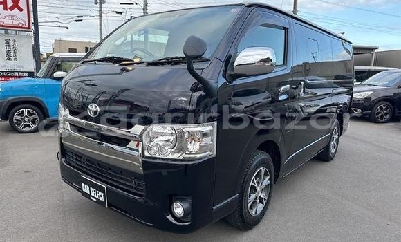 Buy Used 2019 Toyota Hiace in Dhaka, Dhaka Buy Used 2019 Toyota Hiace in Dhaka, Dhaka