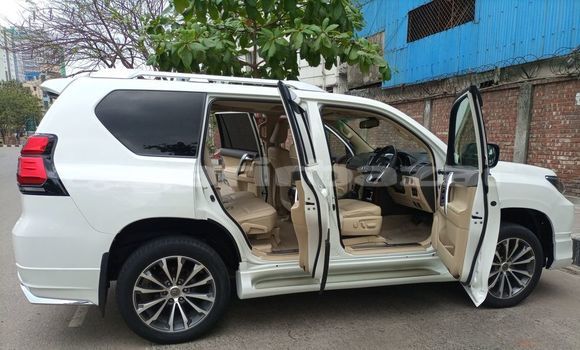 Buy Used 2014 Toyota Land Cruiser Prado in Dhaka, Dhaka Buy Used 2014 Toyota Land Cruiser Prado in Dhaka, Dhaka