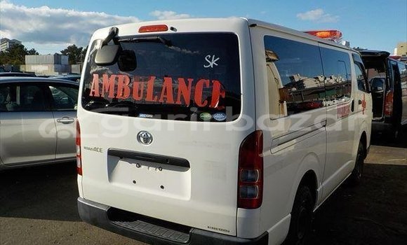 Buy Used 2020 Toyota Hiace in Dhaka, Dhaka Buy Used 2020 Toyota Hiace in Dhaka, Dhaka