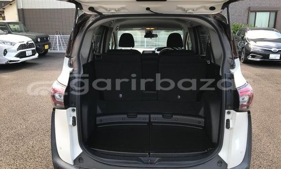 Buy Used 2019 Toyota sienta in Dhaka, Dhaka Buy Used 2019 Toyota sienta in Dhaka, Dhaka