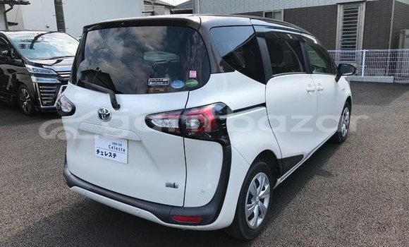Buy Used 2019 Toyota sienta in Dhaka, Dhaka Buy Used 2019 Toyota sienta in Dhaka, Dhaka