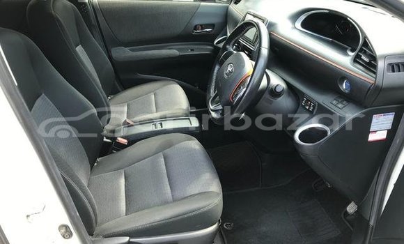 Buy Used 2019 Toyota sienta in Dhaka, Dhaka Buy Used 2019 Toyota sienta in Dhaka, Dhaka