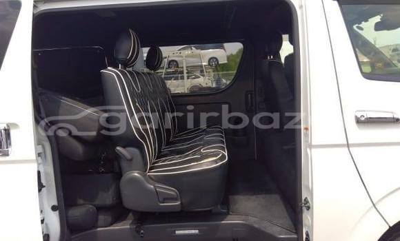 Buy Used 2021 Toyota Hiace in Dhaka, Dhaka Buy Used 2021 Toyota Hiace in Dhaka, Dhaka