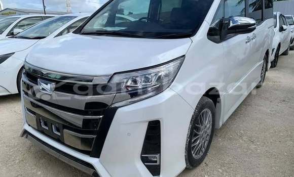 Buy Used 2019 Toyota Noah in Dhaka, Dhaka Buy Used 2019 Toyota Noah in Dhaka, Dhaka