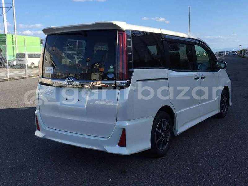 Big with watermark toyota noah dhaka dhaka 46652