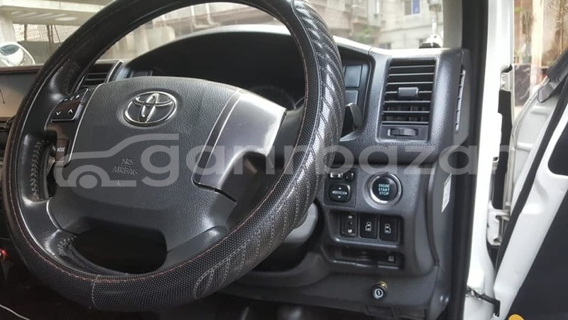 Big with watermark toyota hiace dhaka dhaka 46691