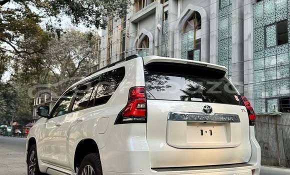 কেনা ব্যবহৃত Toyota Land cruiser prado White গাড়ী মধ্যে ঢাকা মধ্যে Dhaka কেনা ব্যবহৃত Toyota Land cruiser prado White গাড়ী মধ্যে ঢাকা মধ্যে Dhaka