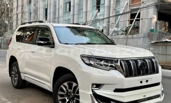 কেনা ব্যবহৃত Toyota Land cruiser prado White গাড়ী মধ্যে ঢাকা মধ্যে Dhaka কেনা ব্যবহৃত Toyota Land cruiser prado White গাড়ী মধ্যে ঢাকা মধ্যে Dhaka