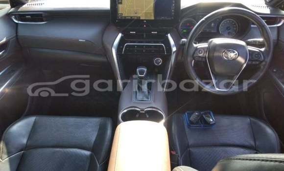 Buy Used 2020 Toyota Harrier in Dhaka, Dhaka Buy Used 2020 Toyota Harrier in Dhaka, Dhaka