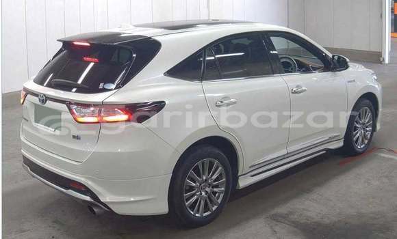 Buy Used 2018 Toyota Harrier in Dhaka, Dhaka Buy Used 2018 Toyota Harrier in Dhaka, Dhaka