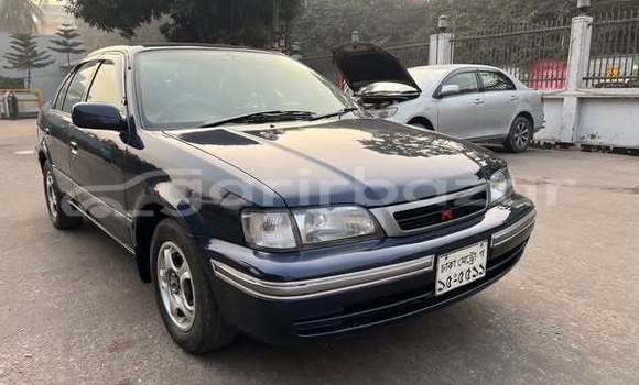 কিনুন ব্যবহৃত Toyota গাড়ী কিনুন ব্যবহৃত Toyota গাড়ী