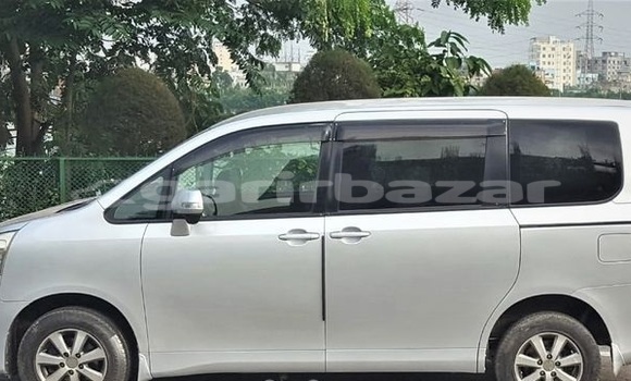 কেনা ব্যবহৃত Toyota Noah Silver গাড়ী মধ্যে ঢাকা মধ্যে Dhaka কেনা ব্যবহৃত Toyota Noah Silver গাড়ী মধ্যে ঢাকা মধ্যে Dhaka