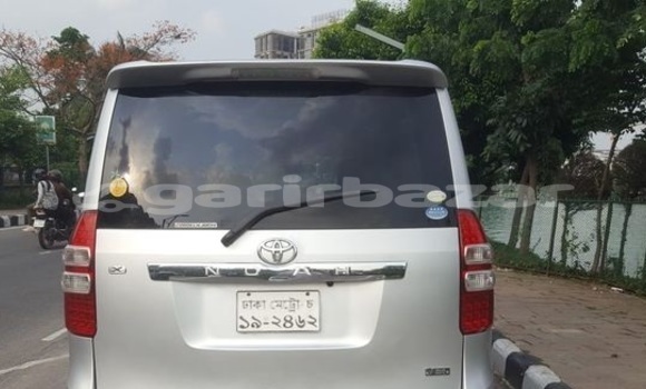 কেনা ব্যবহৃত Toyota Noah Silver গাড়ী মধ্যে ঢাকা মধ্যে Dhaka কেনা ব্যবহৃত Toyota Noah Silver গাড়ী মধ্যে ঢাকা মধ্যে Dhaka
