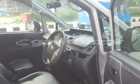 কেনা ব্যবহৃত Toyota Noah Silver গাড়ী মধ্যে ঢাকা মধ্যে Dhaka কেনা ব্যবহৃত Toyota Noah Silver গাড়ী মধ্যে ঢাকা মধ্যে Dhaka
