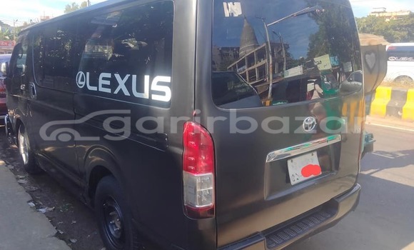 Buy Used 2004 Toyota Hiace in Dhaka, Dhaka Buy Used 2004 Toyota Hiace in Dhaka, Dhaka