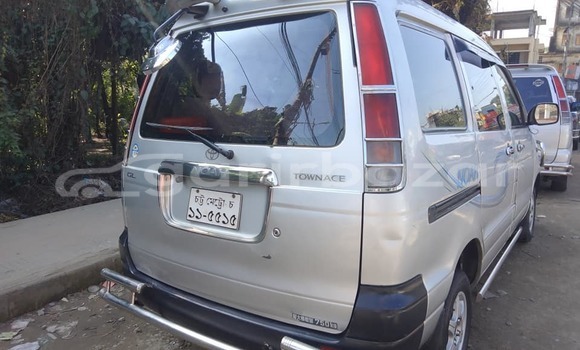 Buy Used 2020 Toyota Noha in Dhaka, Dhaka Buy Used 2020 Toyota Noha in Dhaka, Dhaka