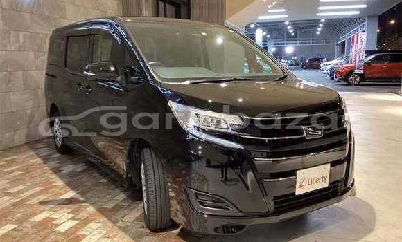 Buy Used 2010 Toyota Noah in Dhaka, Dhaka Buy Used 2010 Toyota Noah in Dhaka, Dhaka