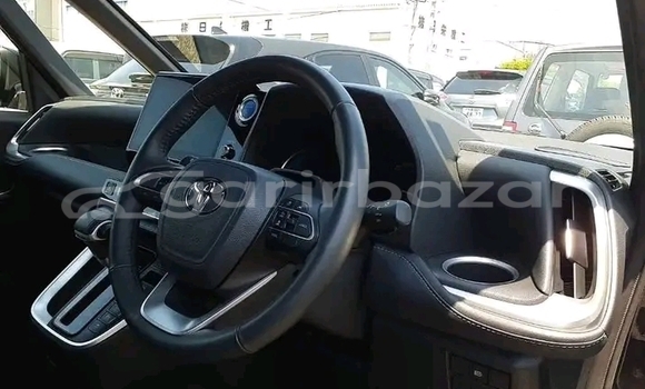 Buy Used Toyota Noah in Bajitpur, Kishorganj Buy Used Toyota Noah in Bajitpur, Kishorganj