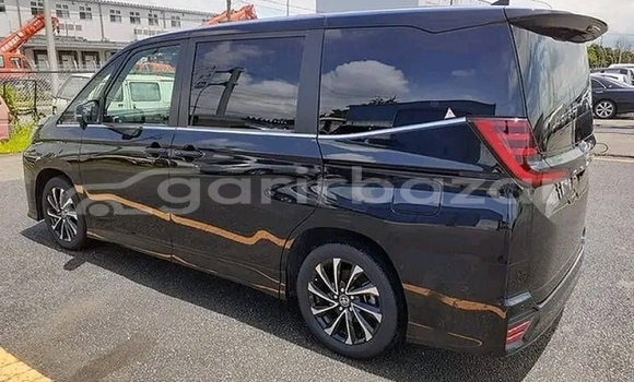 Buy Used Toyota Noah in Bajitpur, Kishorganj Buy Used Toyota Noah in Bajitpur, Kishorganj