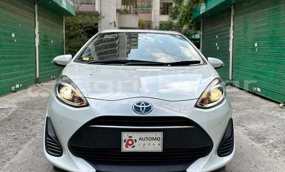 কেনা ব্যবহৃত Toyota Aqua White গাড়ী মধ্যে ঢাকা মধ্যে Dhaka কেনা ব্যবহৃত Toyota Aqua White গাড়ী মধ্যে ঢাকা মধ্যে Dhaka
