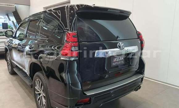 Buy Used 2021 Toyota Land Cruiser Prado in Dhaka, Dhaka Buy Used 2021 Toyota Land Cruiser Prado in Dhaka, Dhaka