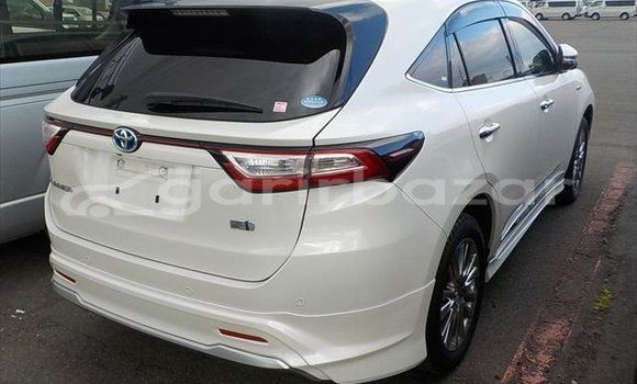 Buy Used 2019 Toyota Harrier in Dhaka, Dhaka Buy Used 2019 Toyota Harrier in Dhaka, Dhaka