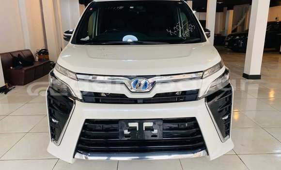 Buy Used 2019 Toyota Voxy in Dhaka, Dhaka Buy Used 2019 Toyota Voxy in Dhaka, Dhaka