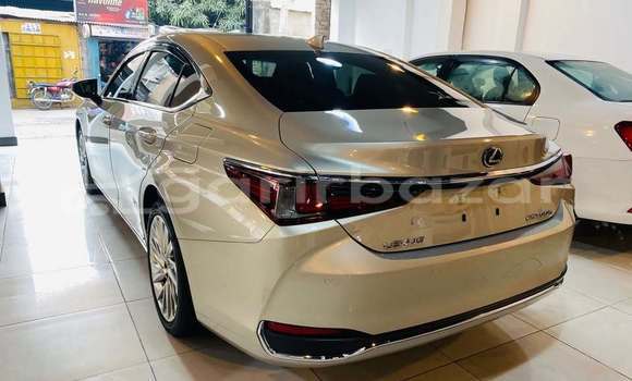 Buy Used 2019 Lexus ES in Dhaka, Dhaka Buy Used 2019 Lexus ES in Dhaka, Dhaka