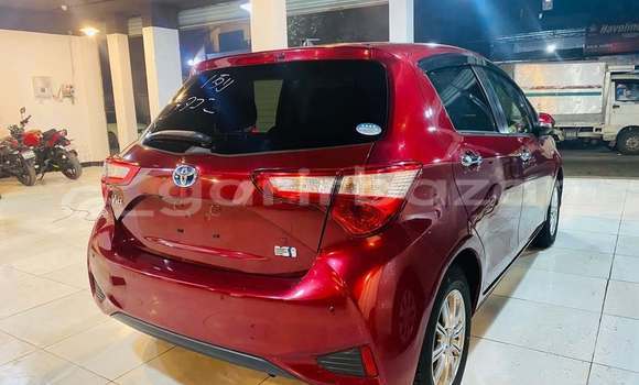 Buy Used 2019 Toyota Vitz in Dhaka, Dhaka Buy Used 2019 Toyota Vitz in Dhaka, Dhaka