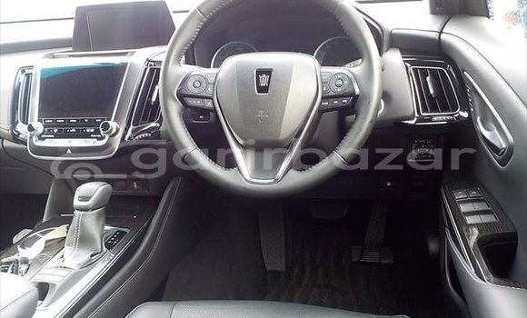 Buy Used 2020 Toyota Crown in Dhaka, Dhaka Buy Used 2020 Toyota Crown in Dhaka, Dhaka