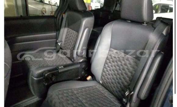 কেনা ব্যবহৃত Toyota Voxy Blue গাড়ী মধ্যে ঢাকা মধ্যে Dhaka কেনা ব্যবহৃত Toyota Voxy Blue গাড়ী মধ্যে ঢাকা মধ্যে Dhaka