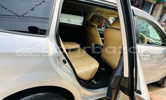 Buy Used 2013 Toyota Axio in Dhaka, Dhaka Buy Used 2013 Toyota Axio in Dhaka, Dhaka