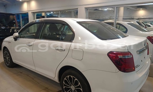 কেনা ব্যবহৃত Toyota axio White গাড়ী মধ্যে ঢাকা মধ্যে Dhaka কেনা ব্যবহৃত Toyota axio White গাড়ী মধ্যে ঢাকা মধ্যে Dhaka