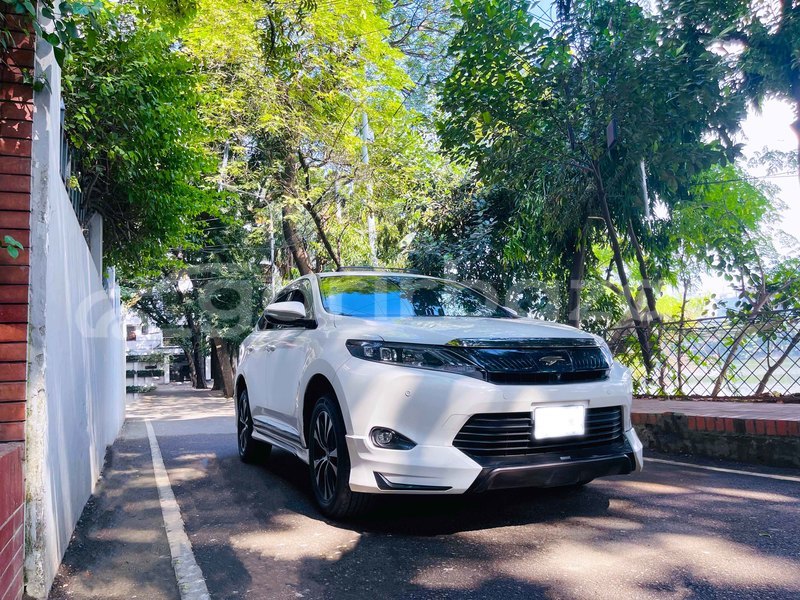 Big with watermark toyota harrier dhaka dhaka 46873
