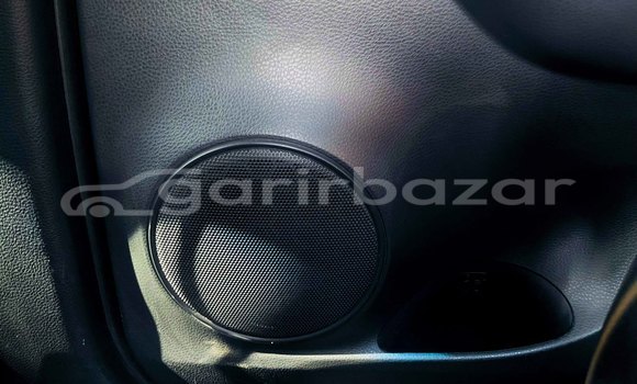Buy Used 2015 Toyota Harrier in Dhaka, Dhaka Buy Used 2015 Toyota Harrier in Dhaka, Dhaka