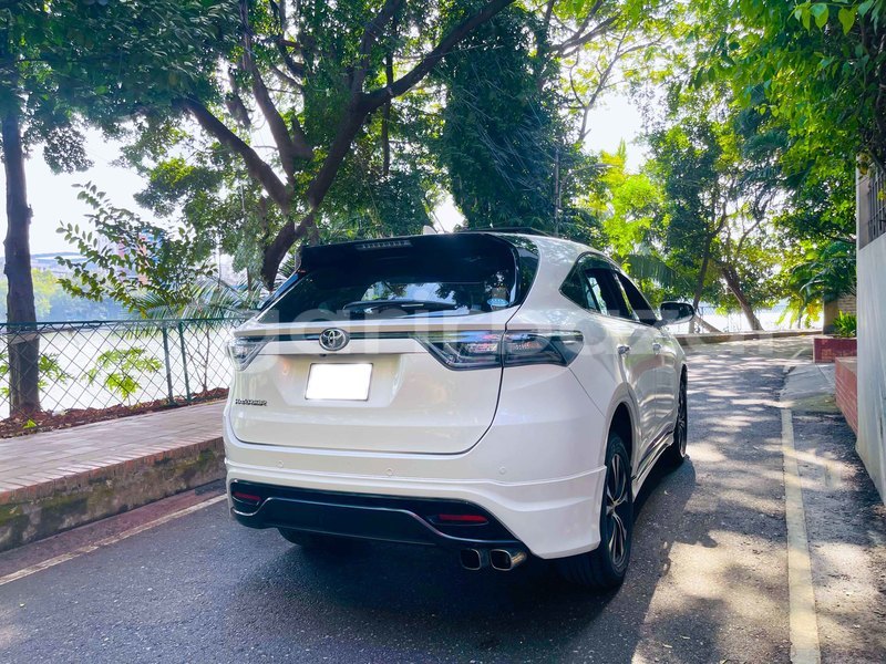 Big with watermark toyota harrier dhaka dhaka 46873