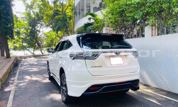 Buy Used 2015 Toyota Harrier in Dhaka, Dhaka Buy Used 2015 Toyota Harrier in Dhaka, Dhaka