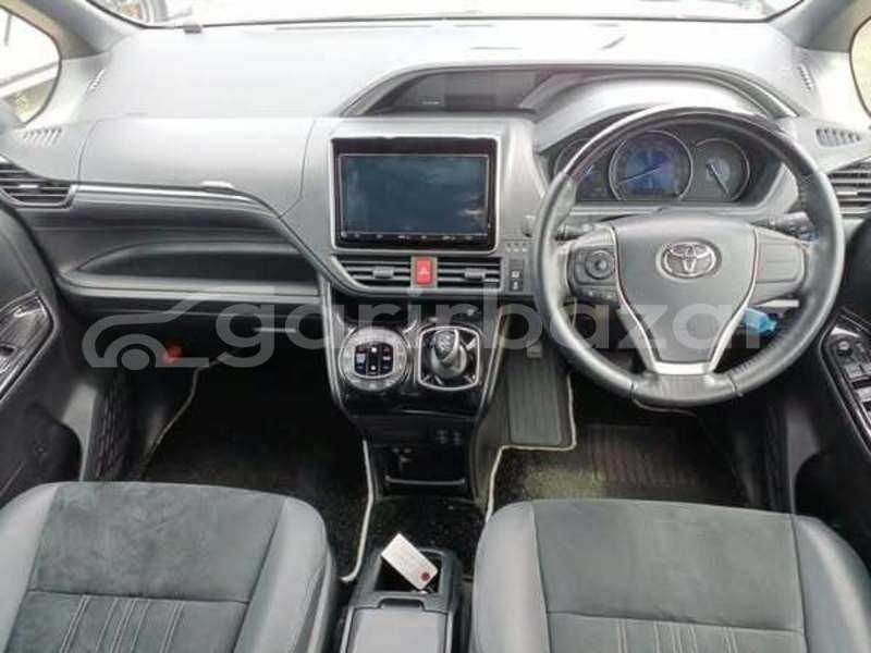 Big with watermark toyota esquire dhaka dhaka 46880