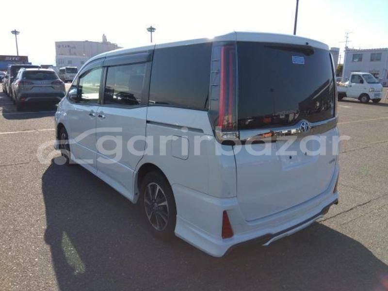 Big with watermark toyota noah dhaka dhaka 46885