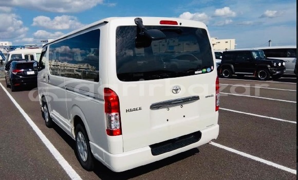 কেনা ব্যবহৃত Toyota Hiace White গাড়ী মধ্যে ঢাকা মধ্যে Dhaka কেনা ব্যবহৃত Toyota Hiace White গাড়ী মধ্যে ঢাকা মধ্যে Dhaka