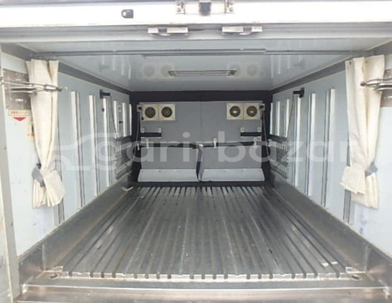 Big with watermark toyota hiace dx freezer 7 2018 dhaka dhaka 46904