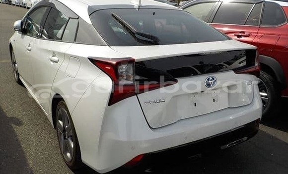 কেনা ব্যবহৃত Toyota prius White গাড়ী মধ্যে ঢাকা মধ্যে Dhaka কেনা ব্যবহৃত Toyota prius White গাড়ী মধ্যে ঢাকা মধ্যে Dhaka