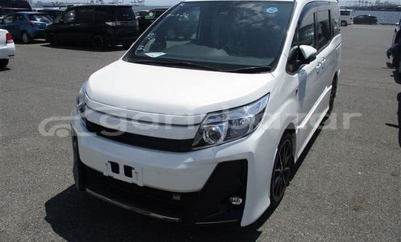 কেনা ব্যবহৃত Toyota Noah White গাড়ী মধ্যে ঢাকা মধ্যে Dhaka কেনা ব্যবহৃত Toyota Noah White গাড়ী মধ্যে ঢাকা মধ্যে Dhaka