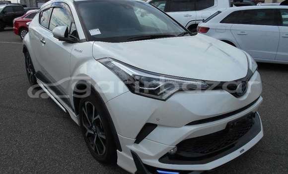 Buy Used 2019 Toyota CHR in Dhaka, Dhaka Buy Used 2019 Toyota CHR in Dhaka, Dhaka