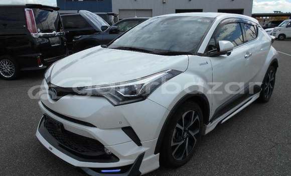 Buy Used 2019 Toyota CHR in Dhaka, Dhaka Buy Used 2019 Toyota CHR in Dhaka, Dhaka